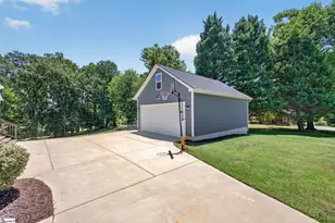 329 Brown Rd, Simpsonville, SC 29681 - Photo 47