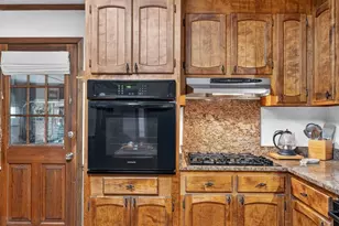 219 Oakwood Ct, Greenville, SC 29607 - Photo 5