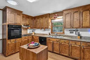219 Oakwood Ct, Greenville, SC 29607 - Photo 7