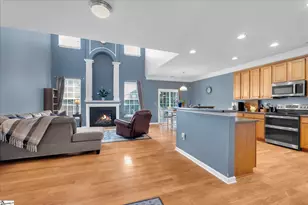2 Hartline Ct, Greenville, SC 29605 - Photo 7
