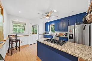 108 Hawthorne Ln, Greenville, SC 29605 - Photo 9