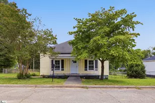 2 Wallace St, Laurens, SC 29360 - Photo 3