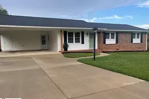 115 Wolfe Rd, Greer, SC 29650 - Photo 3