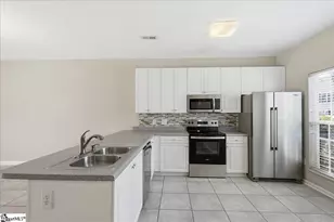 30 Ridgestone Cir, Mauldin, SC 29662 - Photo 3