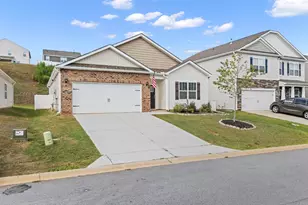 63 Oak Edge Ln, Greer, SC 29651 - Photo 3
