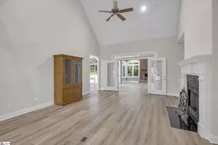 108 Beckworth Dr, Taylors, SC 29687 - Photo 9