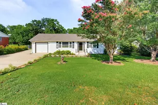 107 Luther Pl, Spartanburg, SC 29301 - Photo 1