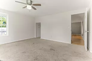 250 Cedar St, Spartanburg, SC 29307 - Photo 9