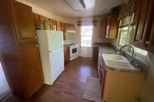 111 Maplebrook St, Laurens, SC 29360 - Photo 7