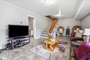 1207 Elmore St, Gaffney, SC 29340 - Photo 9