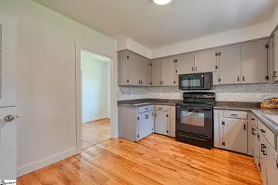 390 Caulder Avenue, Spartanburg, SC 29306 - Photo 17