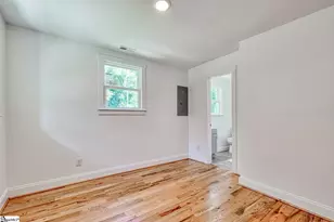 390 Caulder Ave, Spartanburg, SC 29306 - Photo 9