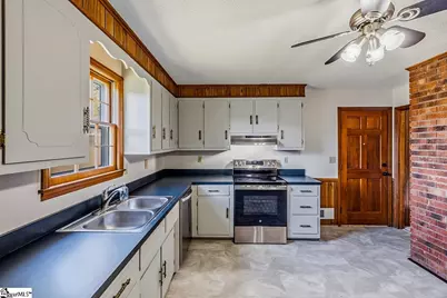 1326 Mount Zion Road, Spartanburg, SC 29303 - Photo 13
