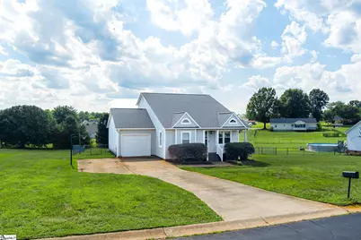 215 Upland View Drive, Boiling Springs, SC 29316 - Photo 3