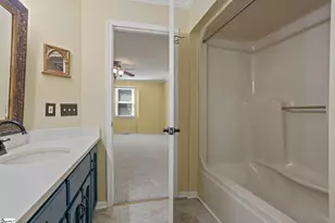 201 S Chancelor Dr, Simpsonville, SC 29681 - Photo 25
