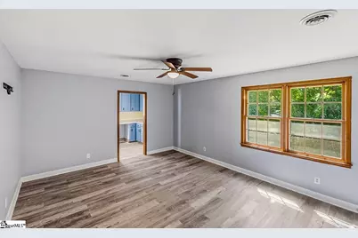 4016 Pebblebrook Court, Spartanburg, SC 29301 - Photo 9