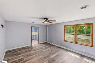 4016 Pebblebrook Ct, Spartanburg, SC 29301 - Photo 9