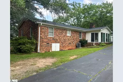 500 W Rutherford Street, Landrum, SC 29356 - Photo 9