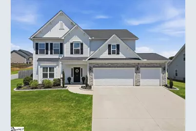 501 S Oak Crest Drive, Belton, SC 29697 - Photo 1