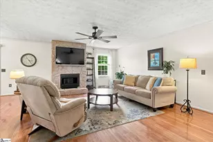 208 Pineview Dr, Pelzer, SC 29669 - Photo 11