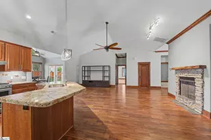 102 Gresham Rd, Simpsonville, SC 29681 - Photo 17