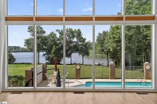 227 Woodlake Dr, Spartanburg, SC 29301 - Photo 13