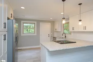 23 Circle Dr, Greenville, SC 29617 - Photo 9