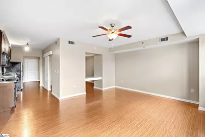100 E Washington Street #Unit 63, Greenville, SC 29601 - Photo 13