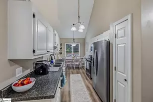 16 Fawndale Ln, Fountain Inn, SC 29644 - Photo 13