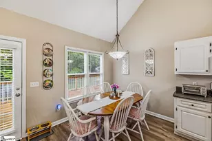 16 Fawndale Ln, Fountain Inn, SC 29644 - Photo 9