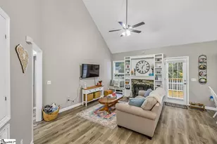 16 Fawndale Ln, Fountain Inn, SC 29644 - Photo 5