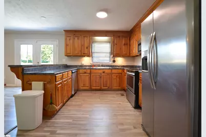 5 Notre Dame Drive, Greenville, SC 29617 - Photo 11