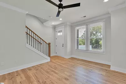 9 Hawthorne Lane #Unit 102, Greenville, SC 29605 - Photo 15