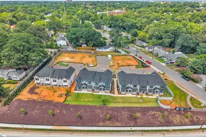 9 Hawthorne Lane #Unit 102, Greenville, SC 29605 - Photo 3