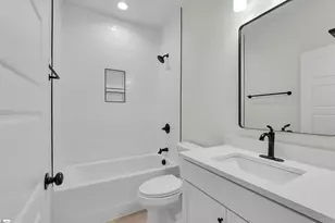 9 Hawthorne Ln, Greenville, SC 29605 - Photo 27