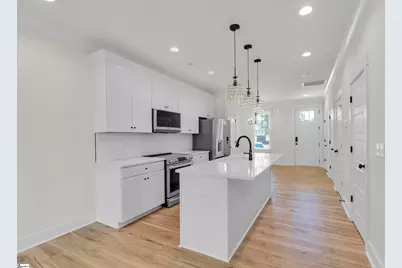 9 Hawthorne Lane #Unit 102, Greenville, SC 29605 - Photo 17