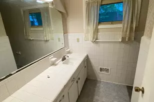 204 Glendale Ave, Laurens, SC 29360 - Photo 17