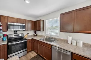 2034 Evanston Dr, Wellford, SC 29385 - Photo 15