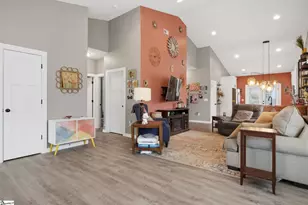 17 Owens St, Greenville, SC 29611 - Photo 5