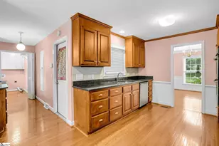 204 Montclair Rd, Greer, SC 29651 - Photo 23