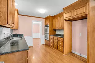 204 Montclair Rd, Greer, SC 29651 - Photo 27