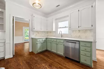 302 Greenview Circle, Greenville, SC 29609 - Photo 7