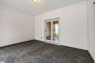 302 Greenview Cir, Greenville, SC 29609 - Photo 15