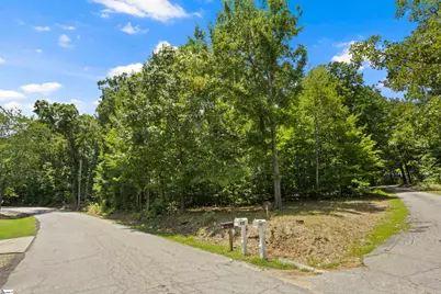 409 S Buckhorn Road, Greenville, SC 29609 - Photo 3