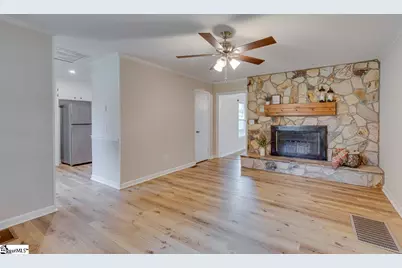 106 Roebuck Drive, Simpsonville, SC 29681 - Photo 5