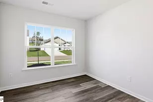 597 Sunfire St, Woodruff, SC 29388 - Photo 7