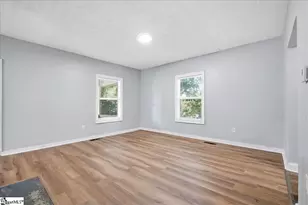 1221 1st Ave, Greenville, SC 29609 - Photo 5