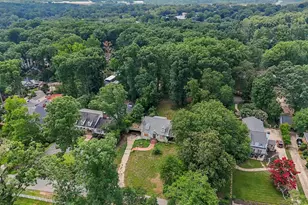 220 Riverside Dr, Greenville, SC 29605 - Photo 5
