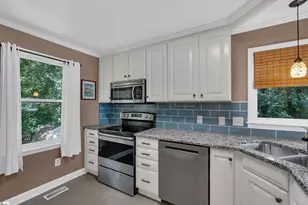 504 Holland Rd, Simpsonville, SC 29681 - Photo 9
