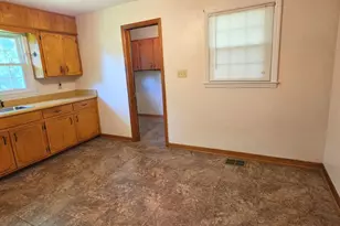 180 Edgewood Dr, Spartanburg, SC 29307 - Photo 11